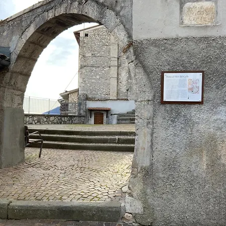 Colle House Apartment *