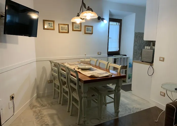 Colle House شقة ريفيسوندولي